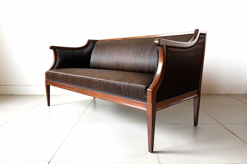 eco friendly tufted leather sofa horsehair