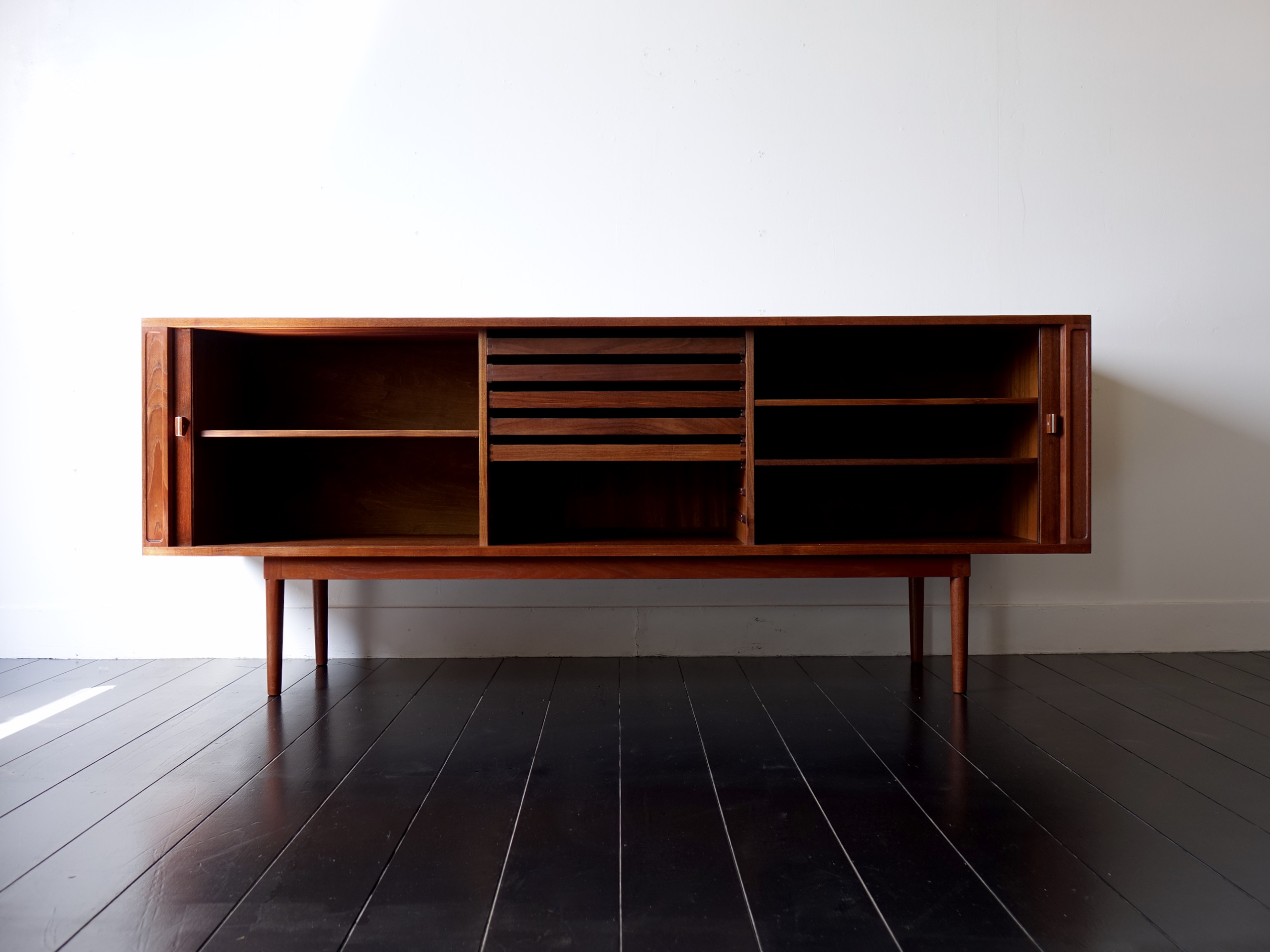Sideboard | Stock Site